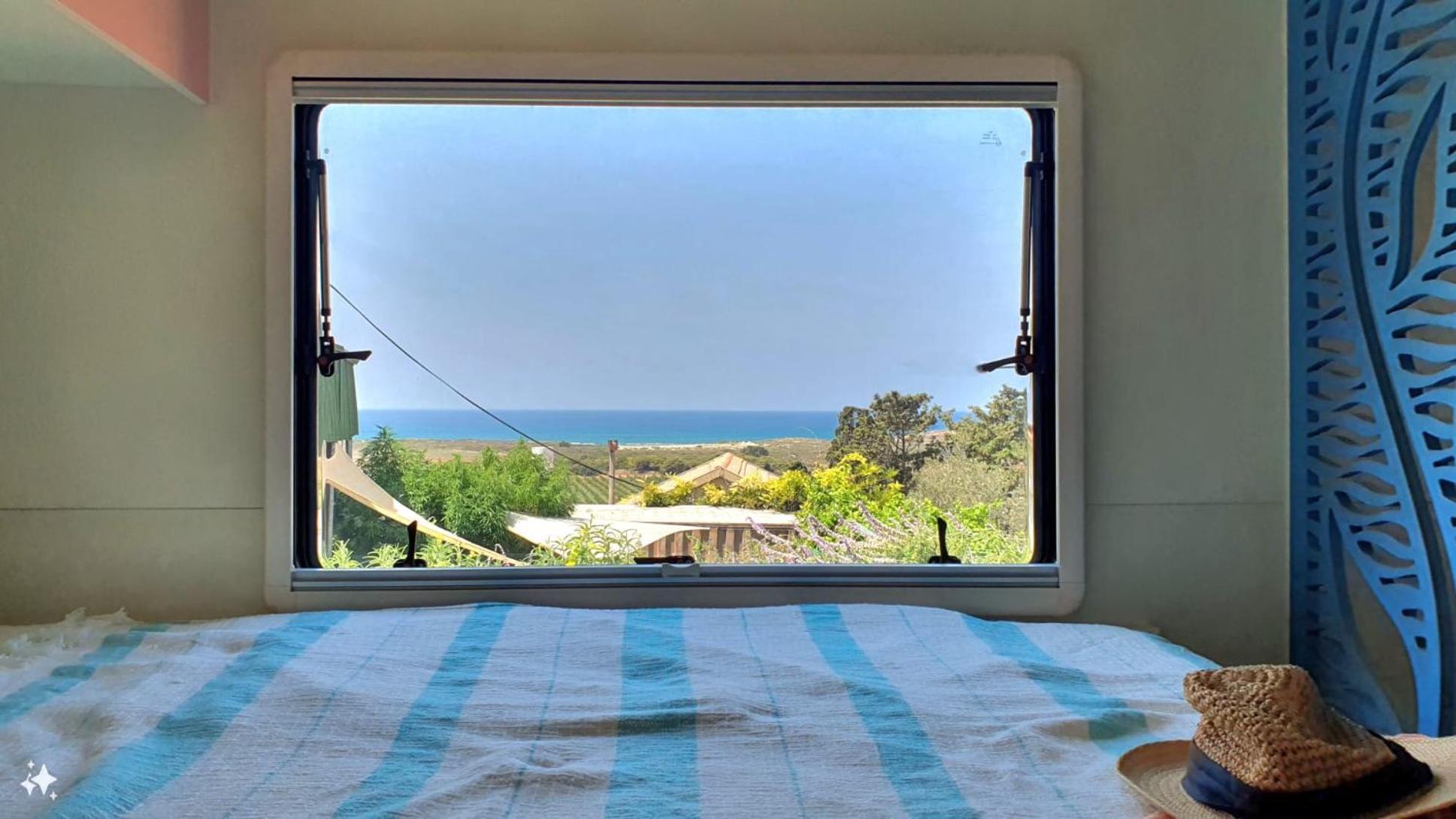 Cozy Seaview Glamping Caravan HaBonim エクステリア 写真