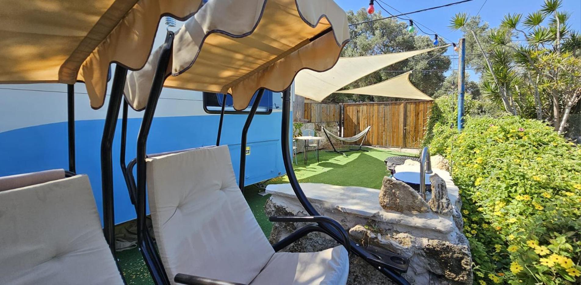 Cozy Seaview Glamping Caravan HaBonim エクステリア 写真
