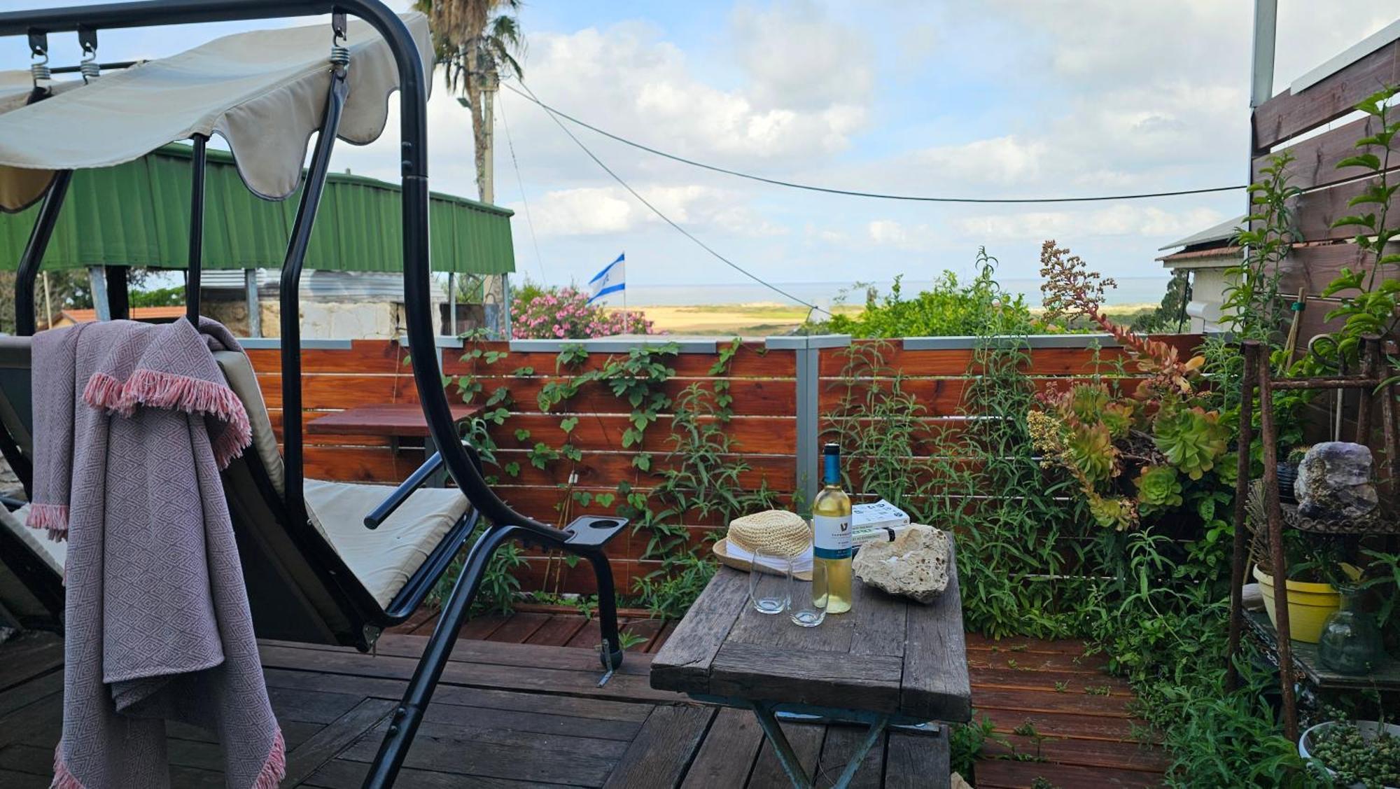 Cozy Seaview Glamping Caravan HaBonim エクステリア 写真