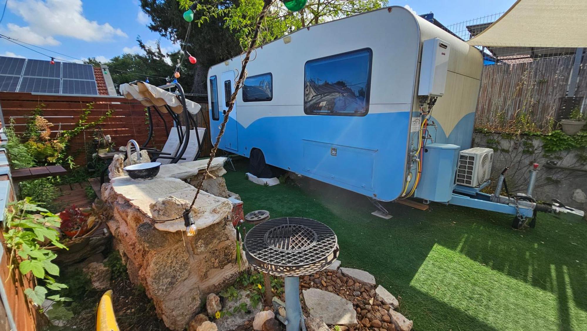 Cozy Seaview Glamping Caravan HaBonim エクステリア 写真